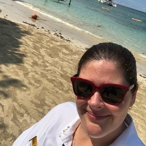 Meet your Posher, Aninna